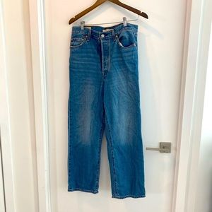 Levi’s Ribcage Straight Leg Blue Jeans Size 29